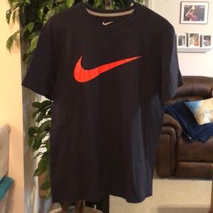 Navy Nike T-Shirt